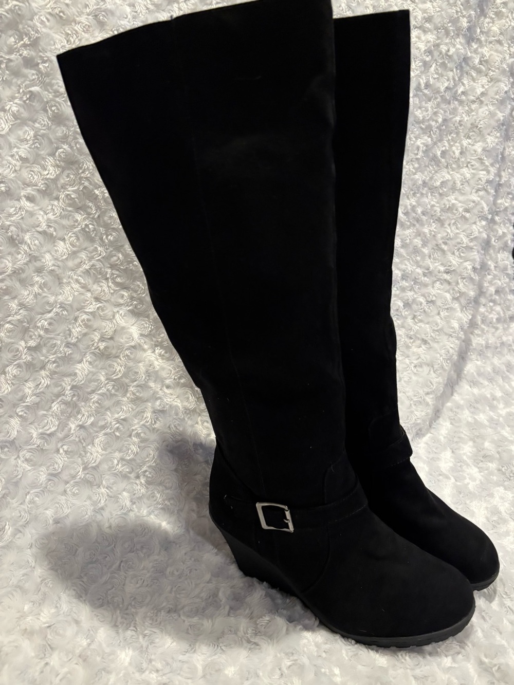Black Knee-High Wedge Boots - Women - Picture 3 of 8